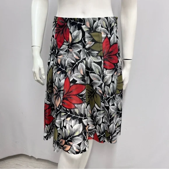 Marni‎ Skirt & Top Set Flowers Floral Black Silver Red Coral Green Size 40